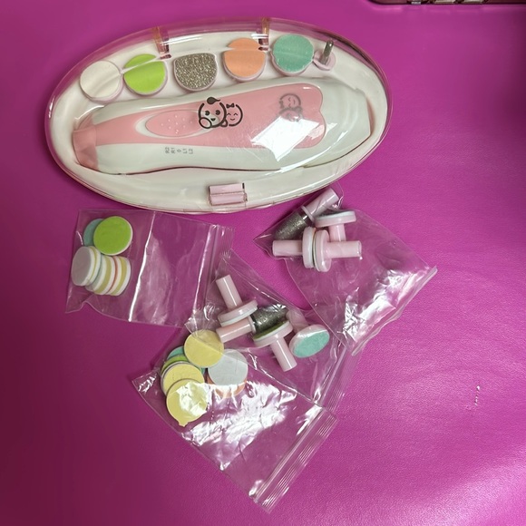 Royal Angels Baby Nail Clippers 20 in 1: Safe Electric‎ Baby Nail Trimmer Kit - Picture 1 of 1